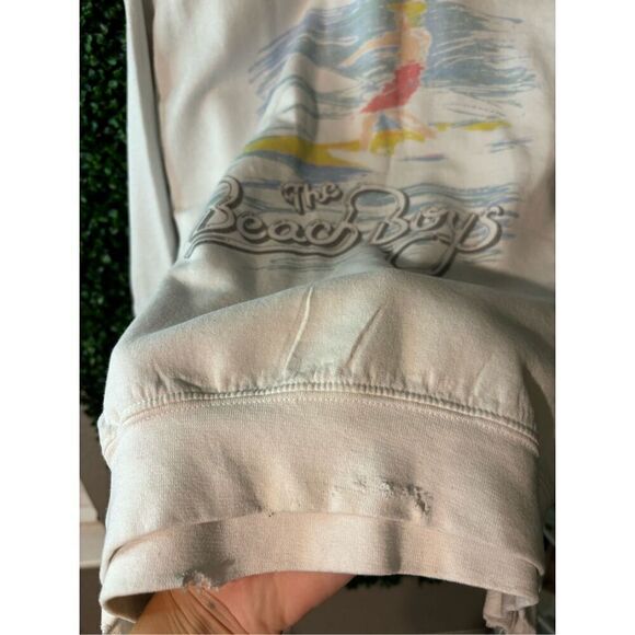 The Beach Boys Livy Lu Distressed Sweatshirt Sz Small - Picture 5 of 7
